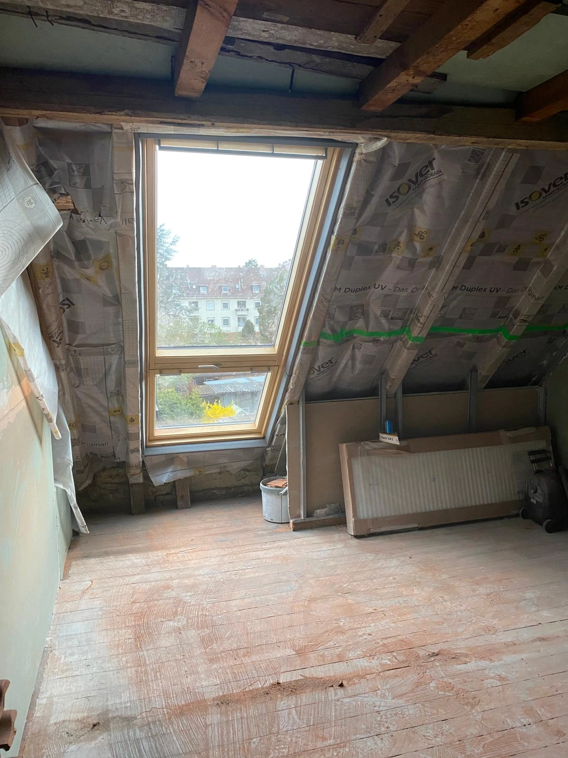 Morina Trockenbau - Bau - Dachschrägenausbau